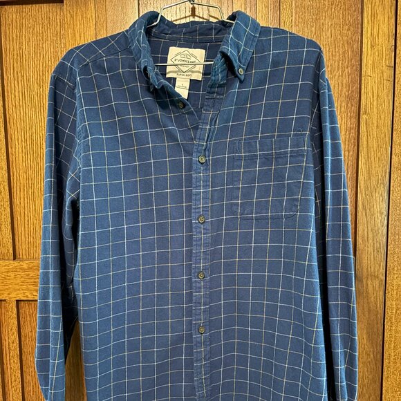 Men's Warm St. John's Bay Winter Shirt.  Size Large - Picture 1 of 2